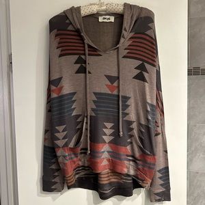 Hippie Love: Thin hood long sleeve top